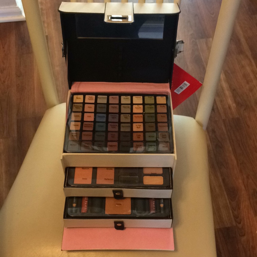 Ulta make up beauty box